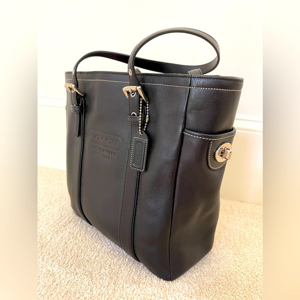 Coach medium tote